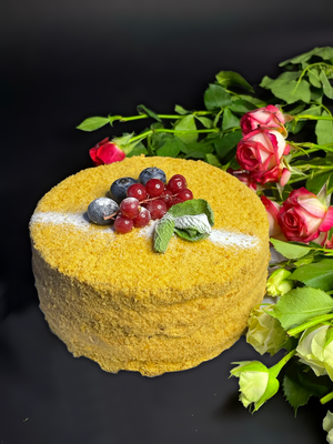 Торт «Медовик з ягідним кулі», 1 кг med_kuli_cake фото